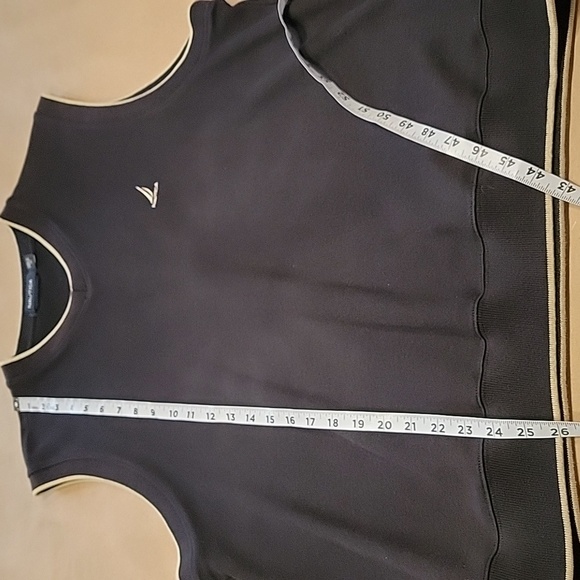 Nautica Size M Black with Tan Trim Knit Vest, Excellent Used Condition - Picture 7 of 11